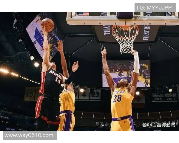 热火与湖人激战G2关键时刻谁能逆转局势争夺总冠军荣耀